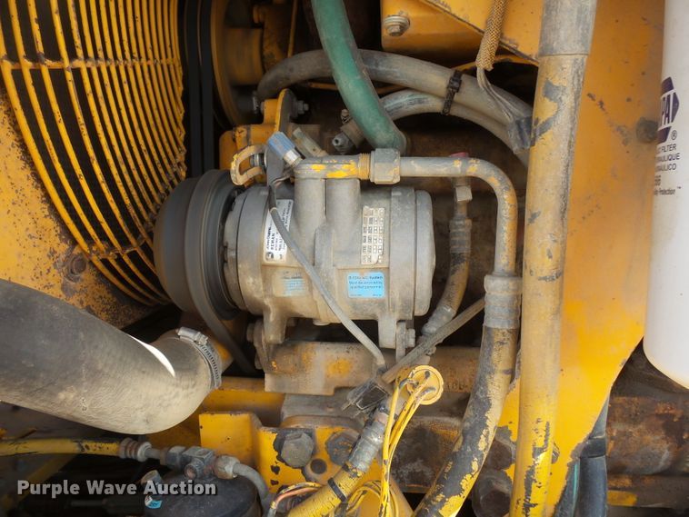 image for item FU9353 1991 John Deere 770BH motor grader