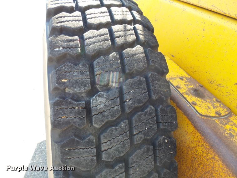 image for item FU9353 1991 John Deere 770BH motor grader