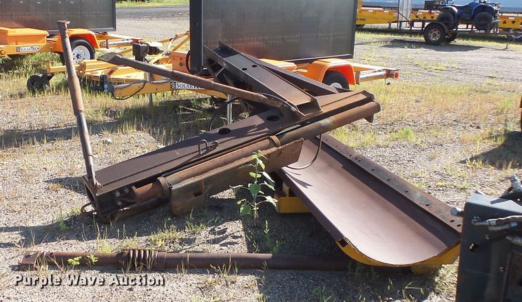 image for item FU9353 1991 John Deere 770BH motor grader