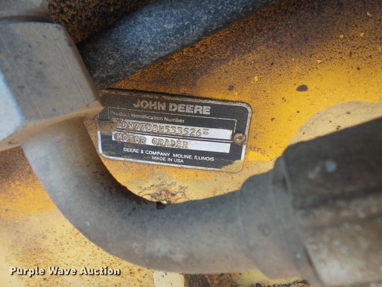 image for item FU9353 1991 John Deere 770BH motor grader