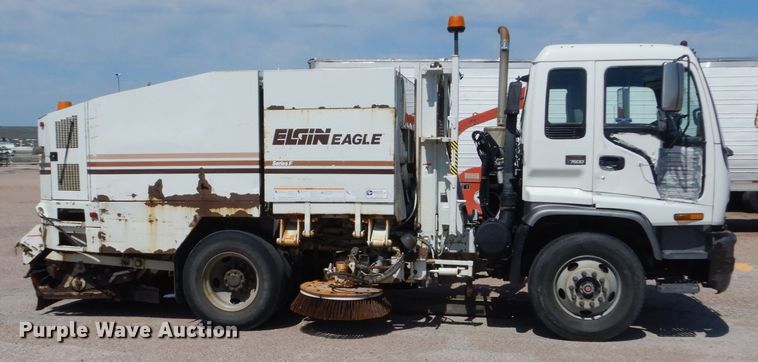 image for item FU9404 1999 Elgin Eagle Series F street sweeper