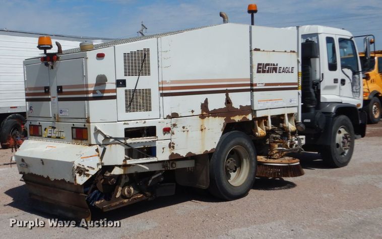 image for item FU9404 1999 Elgin Eagle Series F street sweeper