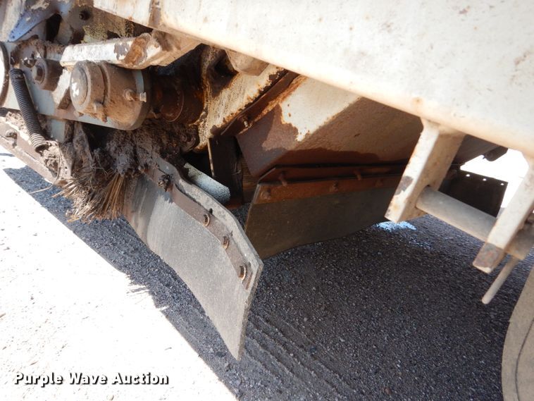 image for item FU9404 1999 Elgin Eagle Series F street sweeper