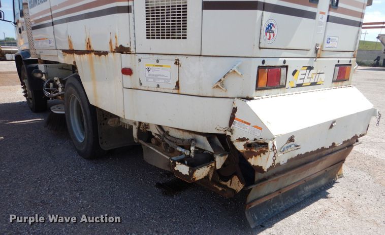 image for item FU9404 1999 Elgin Eagle Series F street sweeper