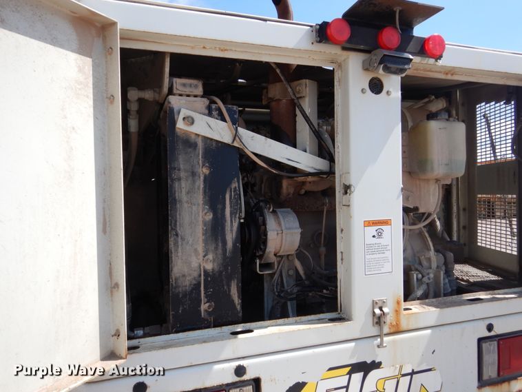 image for item FU9404 1999 Elgin Eagle Series F street sweeper