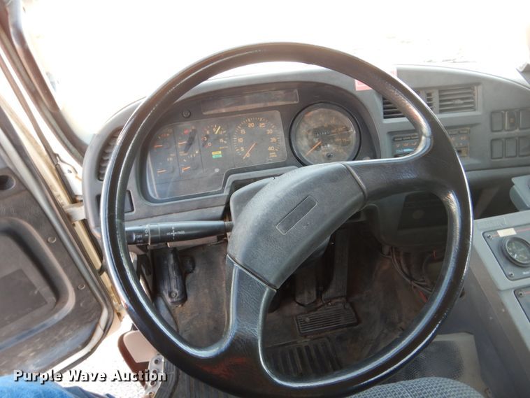 image for item FU9404 1999 Elgin Eagle Series F street sweeper