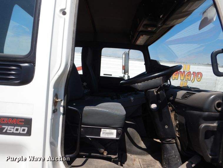 image for item FU9404 1999 Elgin Eagle Series F street sweeper