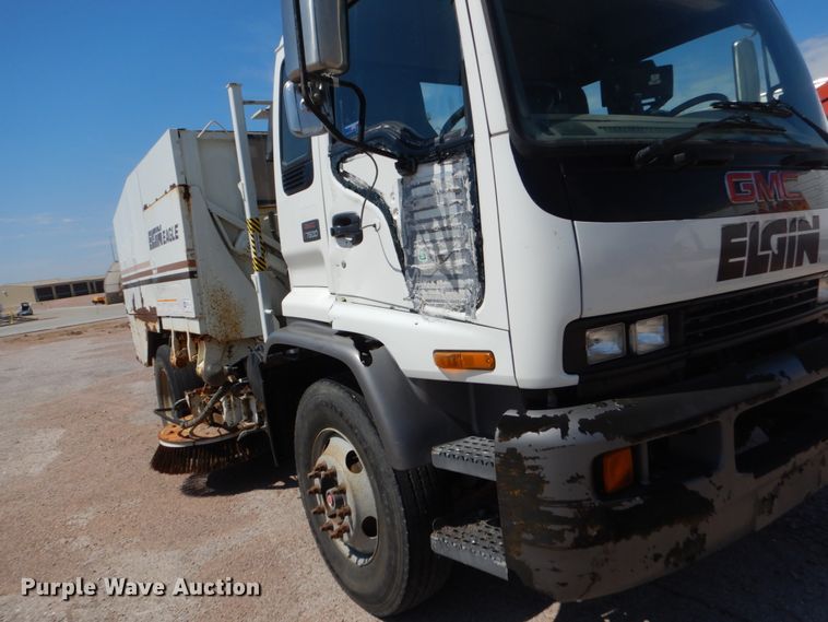 image for item FU9404 1999 Elgin Eagle Series F street sweeper