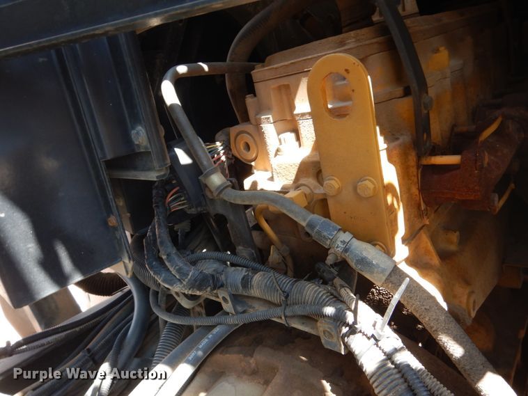 image for item FU9404 1999 Elgin Eagle Series F street sweeper