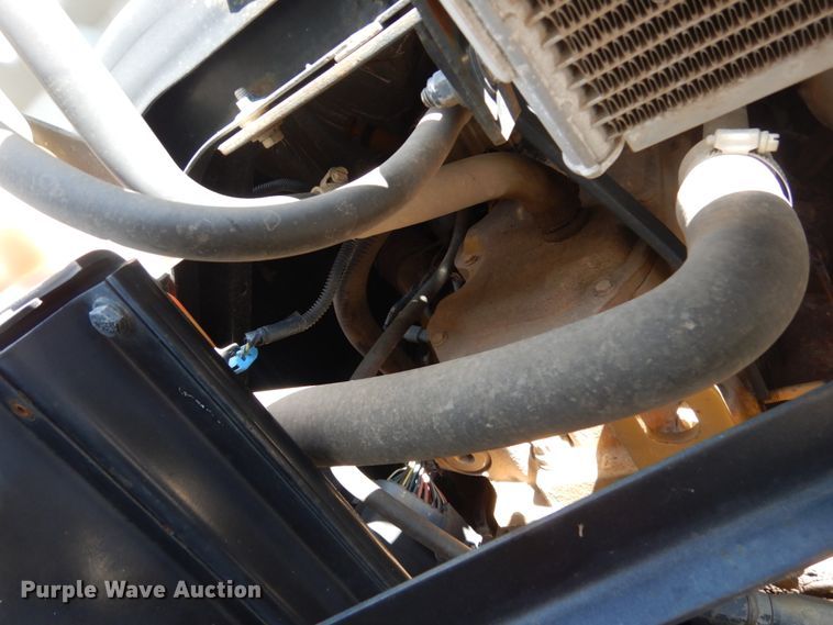 image for item FU9404 1999 Elgin Eagle Series F street sweeper