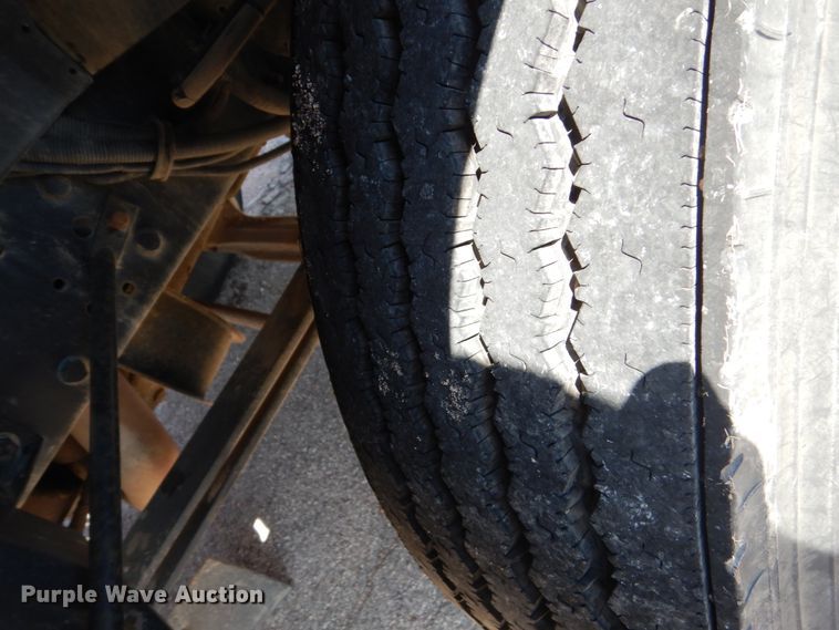 image for item FU9404 1999 Elgin Eagle Series F street sweeper