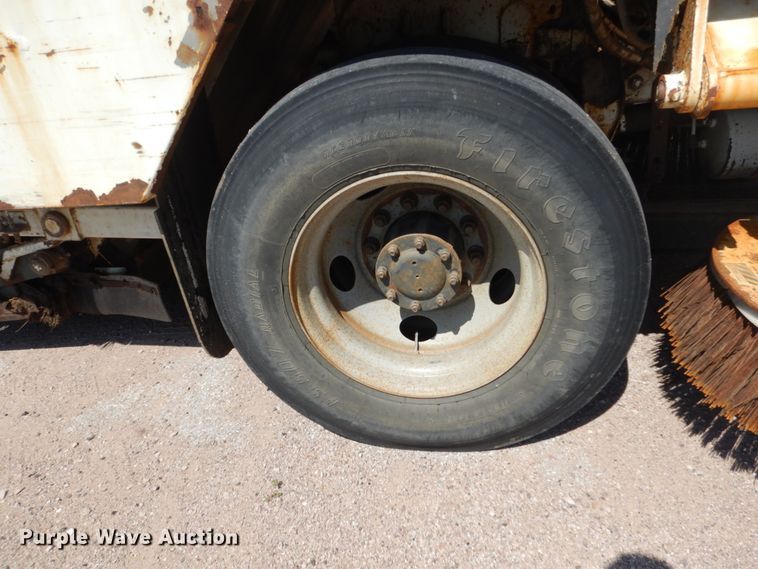 image for item FU9404 1999 Elgin Eagle Series F street sweeper