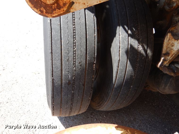 image for item FU9404 1999 Elgin Eagle Series F street sweeper