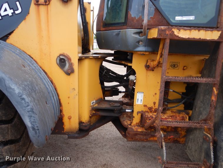 image for item FU9406 2004 John Deere 624J wheel loader