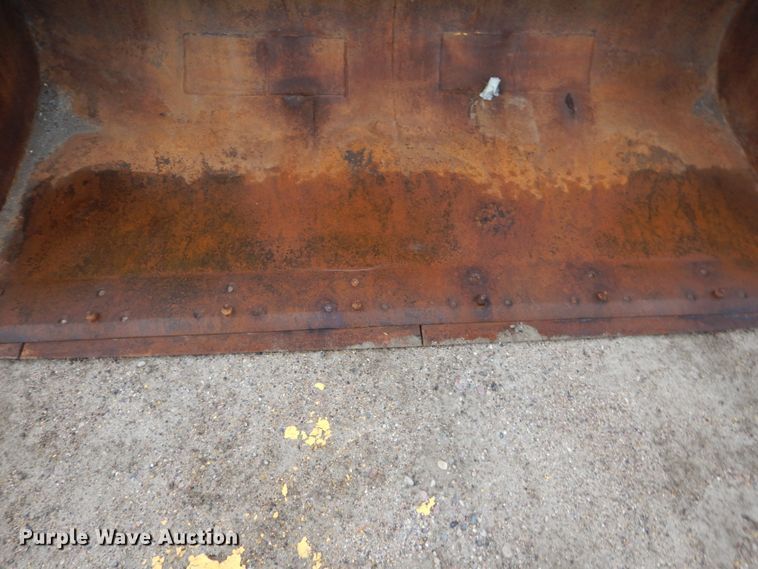 image for item FU9406 2004 John Deere 624J wheel loader