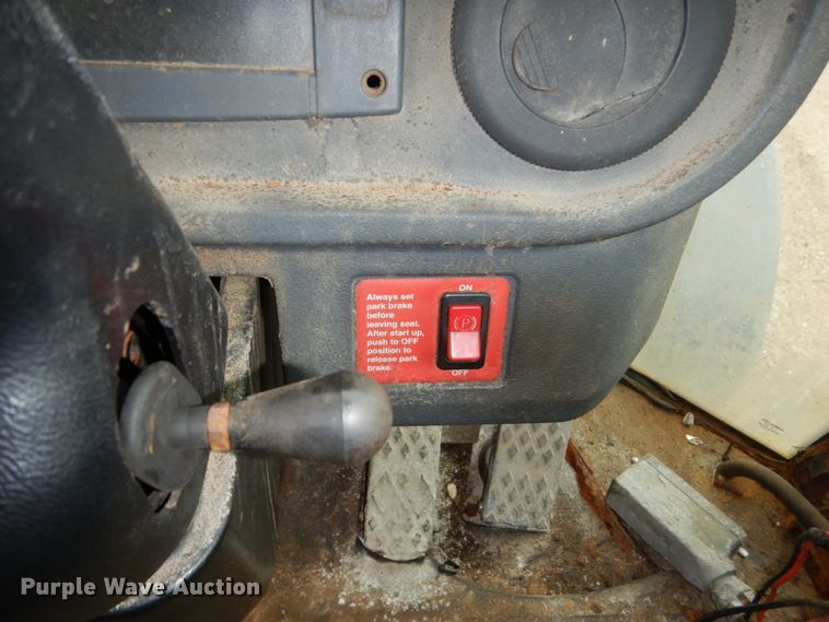 image for item FU9406 2004 John Deere 624J wheel loader