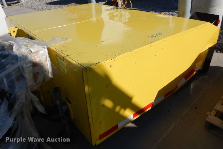 image for item FU9431 Barrier Systems crash attenuator