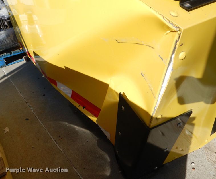 image for item FU9431 Barrier Systems crash attenuator