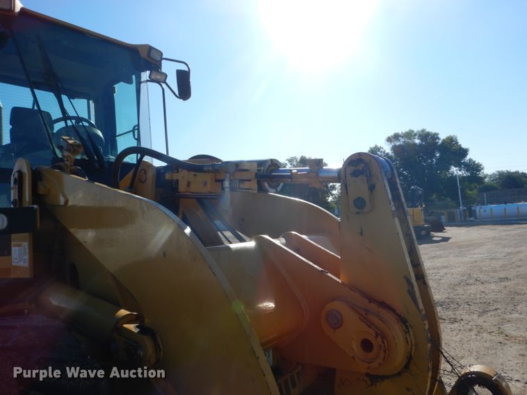 image for item FU9432 1997 Caterpillar 928G wheel loader