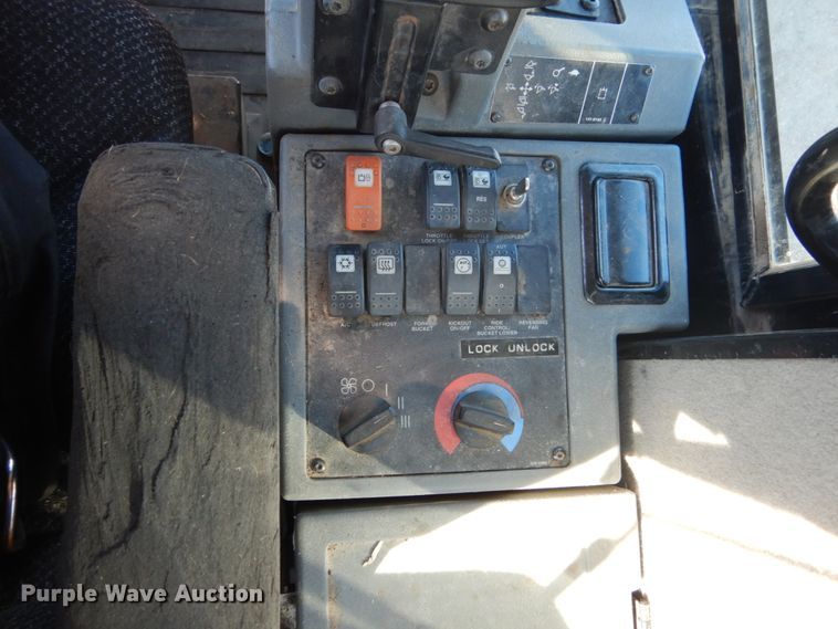 image for item FU9432 1997 Caterpillar 928G wheel loader