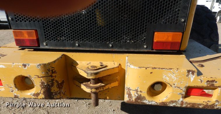 image for item FU9432 1997 Caterpillar 928G wheel loader