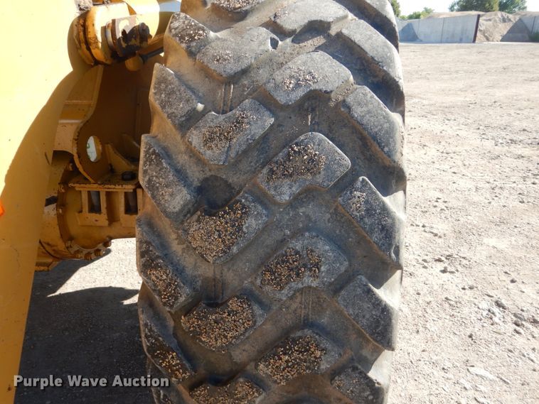 image for item FU9432 1997 Caterpillar 928G wheel loader