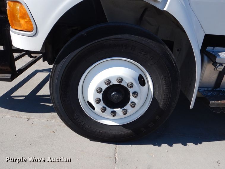 image for item FU9433 2006 Sterling Acterra knuckle boom crane truck