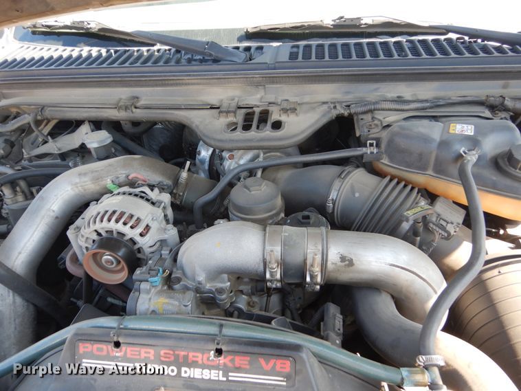 image for item FU9434 2003 Ford F350 Super Duty utility bed pickup truck