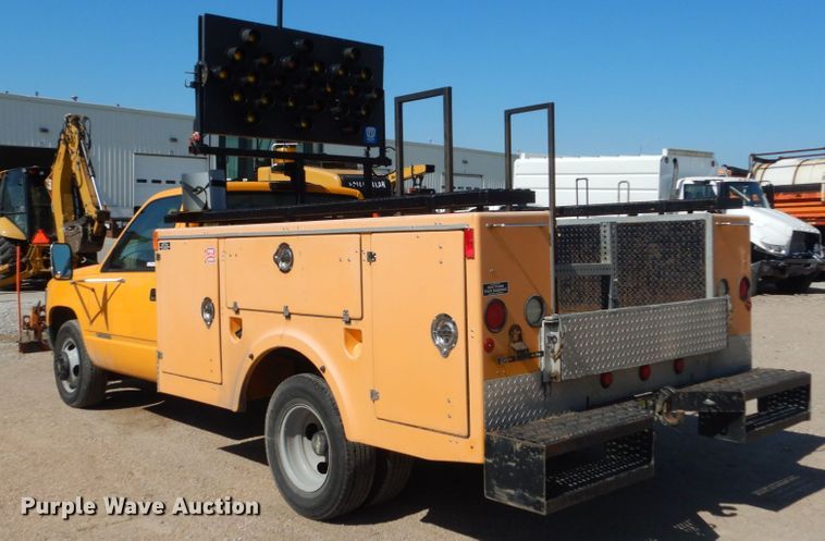 image for item FU9435 1998 Chevrolet C3500 utility bed pickup truck