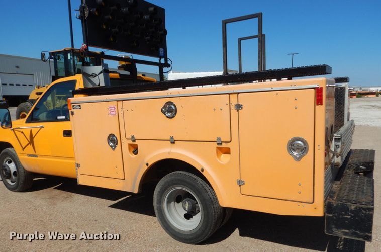 image for item FU9435 1998 Chevrolet C3500 utility bed pickup truck