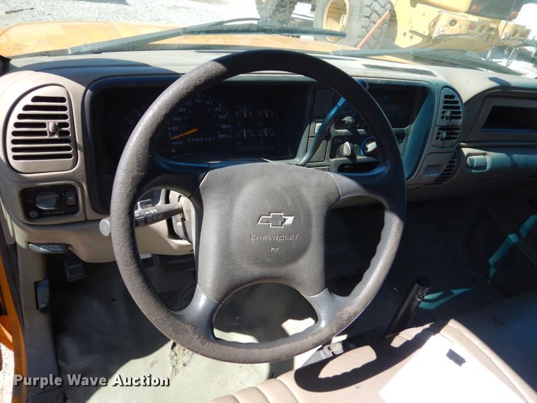 image for item FU9435 1998 Chevrolet C3500 utility bed pickup truck