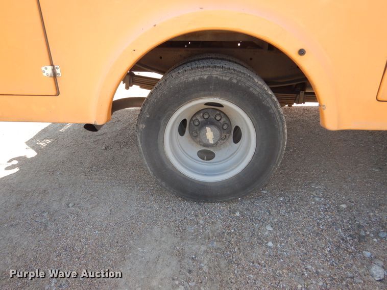 image for item FU9435 1998 Chevrolet C3500 utility bed pickup truck