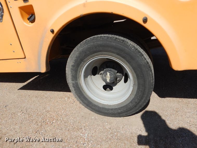 image for item FU9435 1998 Chevrolet C3500 utility bed pickup truck