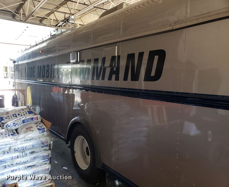 image for item FW9510 1972 International Blue Bird school bus