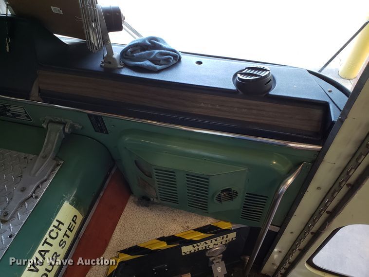 image for item FW9510 1972 International Blue Bird school bus