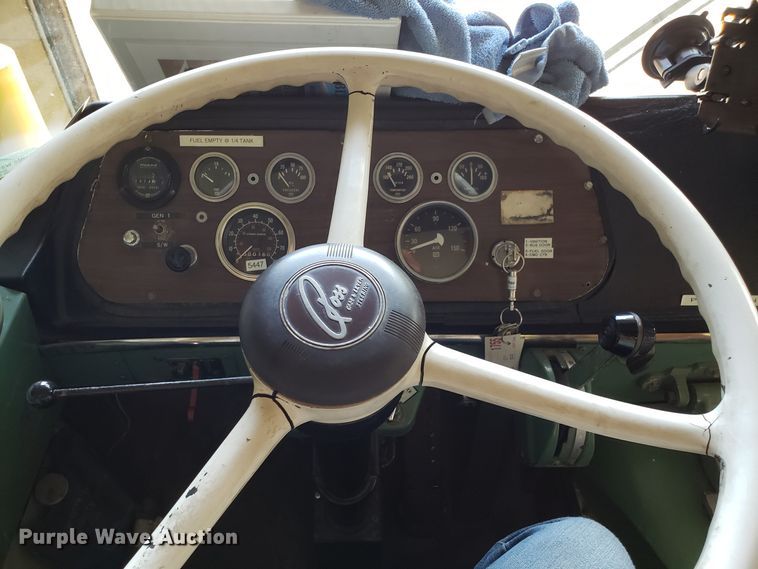 image for item FW9510 1972 International Blue Bird school bus