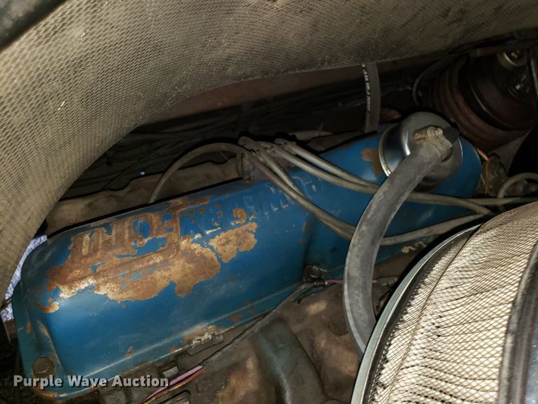 image for item FW9510 1972 International Blue Bird school bus