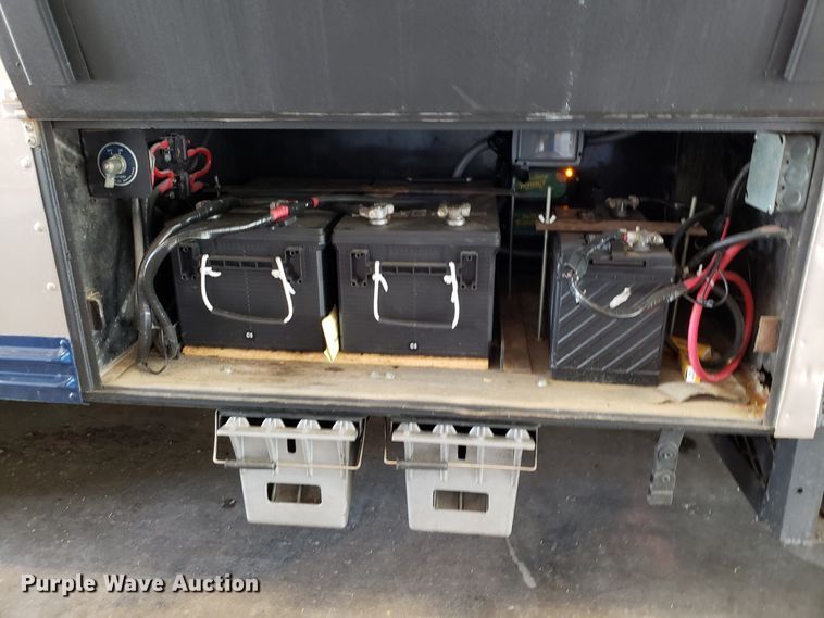 image for item FW9510 1972 International Blue Bird school bus