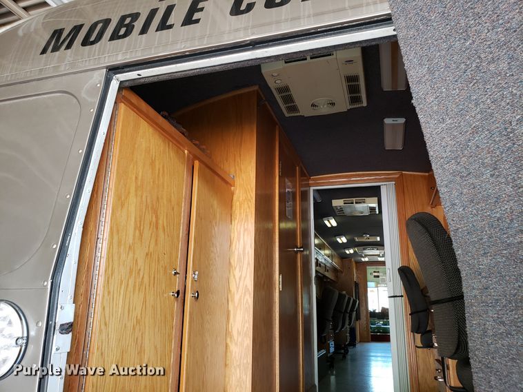 image for item FW9510 1972 International Blue Bird school bus