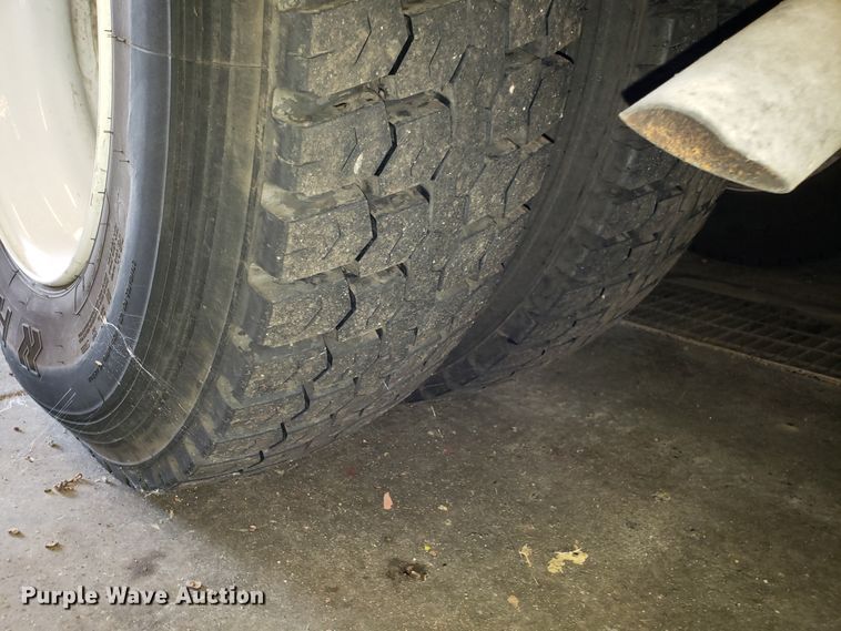 image for item FW9510 1972 International Blue Bird school bus