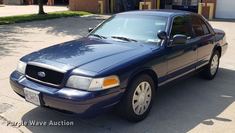 image for item FW9511 2008 Ford Crown Victoria Police Interceptor