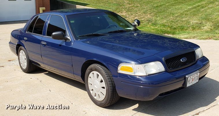 image for item FW9511 2008 Ford Crown Victoria Police Interceptor
