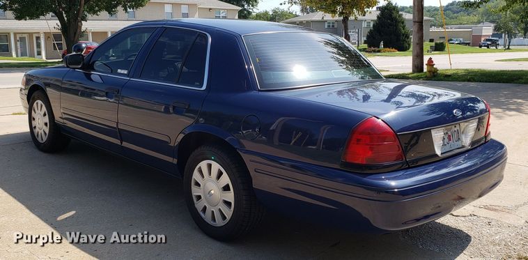 image for item FW9511 2008 Ford Crown Victoria Police Interceptor