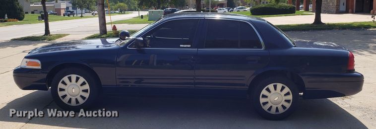 image for item FW9511 2008 Ford Crown Victoria Police Interceptor