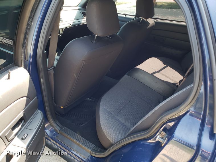image for item FW9511 2008 Ford Crown Victoria Police Interceptor