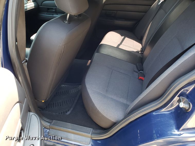 image for item FW9511 2008 Ford Crown Victoria Police Interceptor