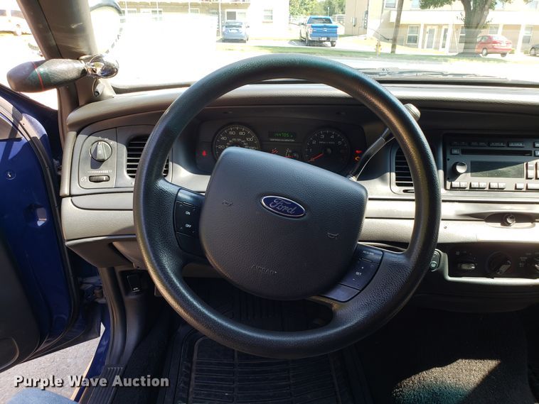 image for item FW9511 2008 Ford Crown Victoria Police Interceptor