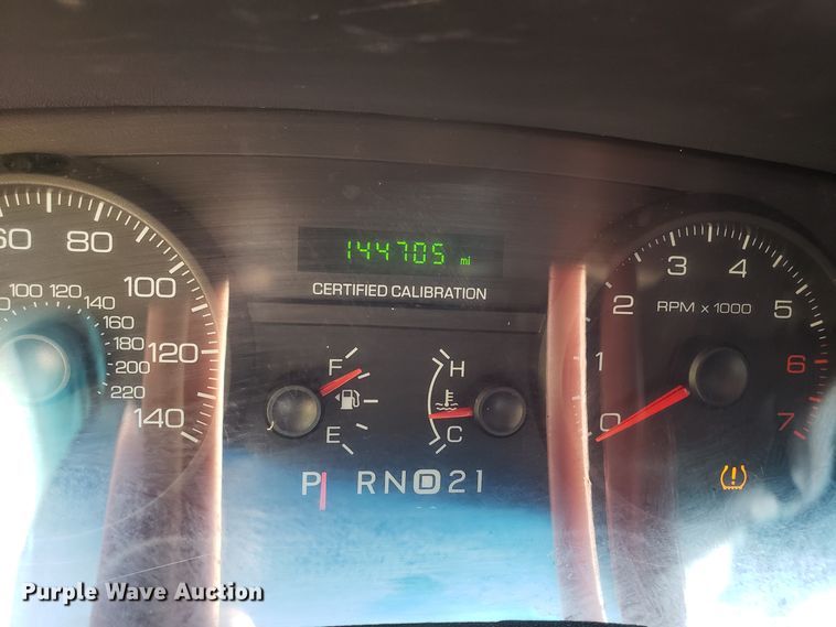 image for item FW9511 2008 Ford Crown Victoria Police Interceptor