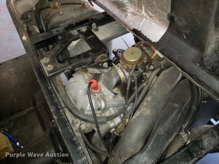 image for item FW9512 2000 Polaris utility vehicle