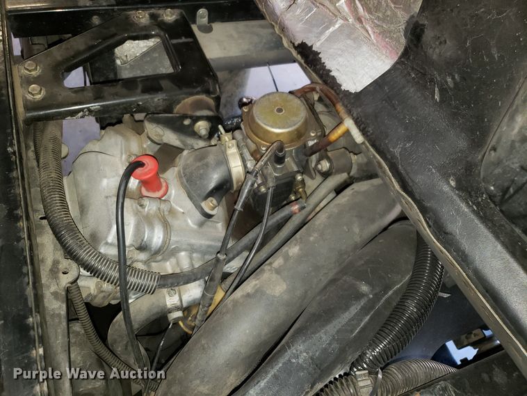 image for item FW9512 2000 Polaris utility vehicle